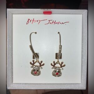 BETSEY JOHNSON Christmas Holiday Pavé Crystal Reindeer Dangle Earrings NEW NWT